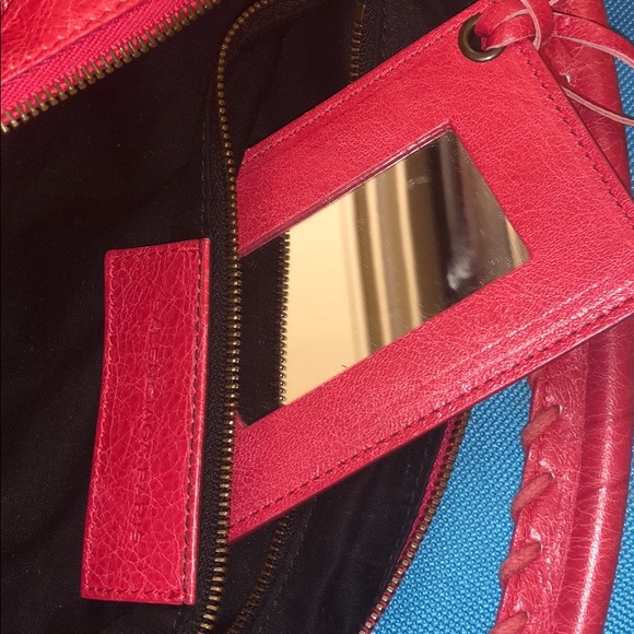 Balenciaga hot pink Handbag! Beautiful! Pink ❤️ - Picture 4 of 6